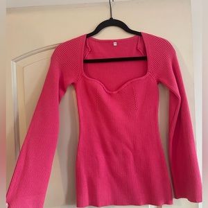 Cute hot pink top- perfect for valentines!! 💕💘